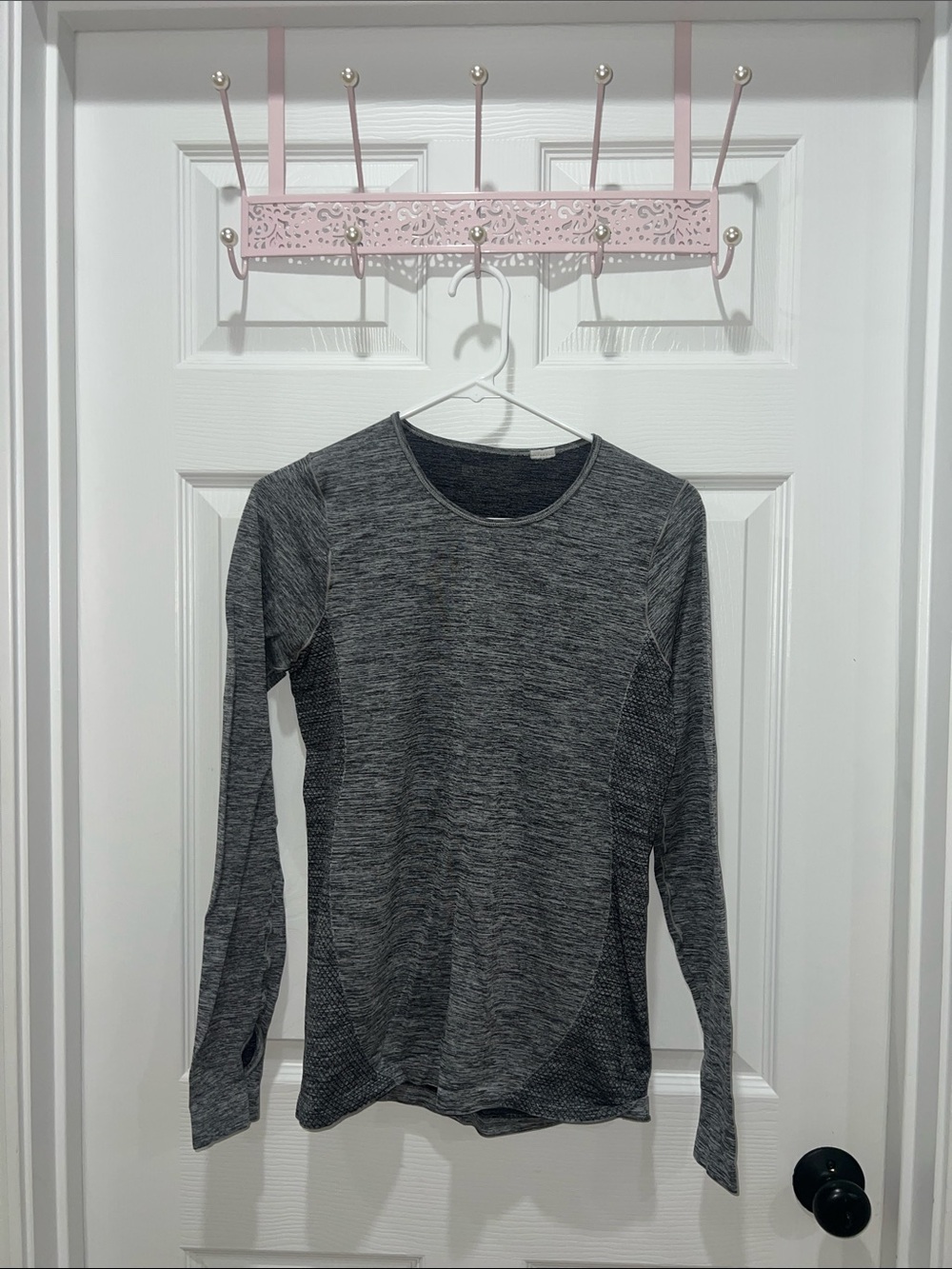 Women's Long-Sleeve Active Heathered Gray Top